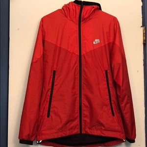 Nike Windbreaker / Rain coat